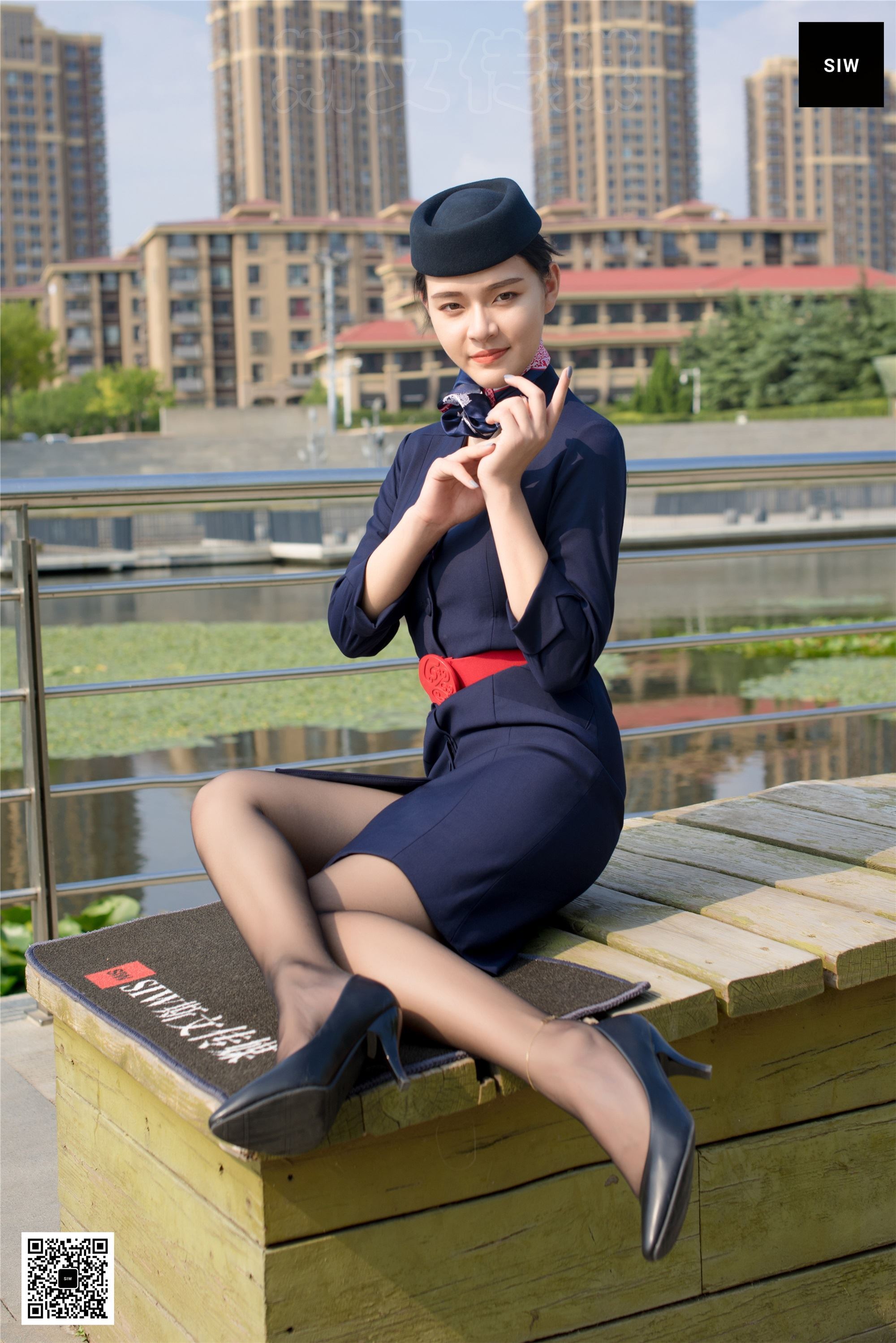 SIW斯文传媒 051 东航工装制服帽子丝巾套裙四件套 - 思琪